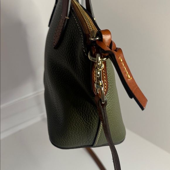 Dooney & Bourke NWOT Ruby Olive Pebbled & Brown Leather Two-Way Bag - Picture 6 of 12